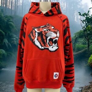 ONLY 2 left XL & L CHASEALLYCATSPORTS CINCINNATI FOOTBALL BENGALS CUSTOM HOODIE!